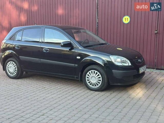 Черный Киа Рио, объемом двигателя 1.4 л и пробегом 102 тыс. км за 4499 $, фото 11 на Automoto.ua