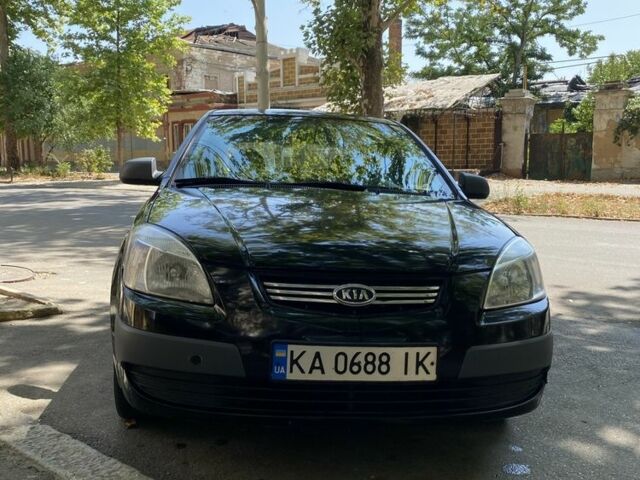 Чорний Кіа Ріо, об'ємом двигуна 1.4 л та пробігом 260 тис. км за 3100 $, фото 7 на Automoto.ua