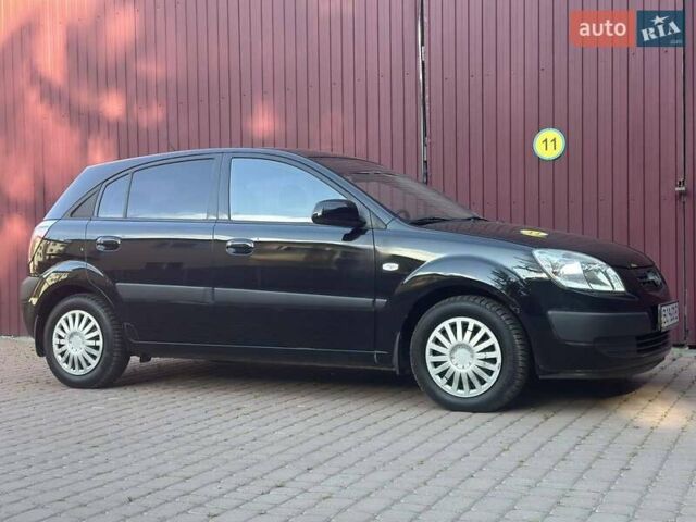 Черный Киа Рио, объемом двигателя 1.4 л и пробегом 102 тыс. км за 4499 $, фото 8 на Automoto.ua