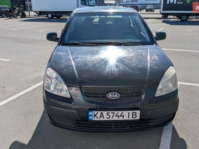 Черный Киа Рио, объемом двигателя 1.4 л и пробегом 287 тыс. км за 4400 $, фото 8 на Automoto.ua