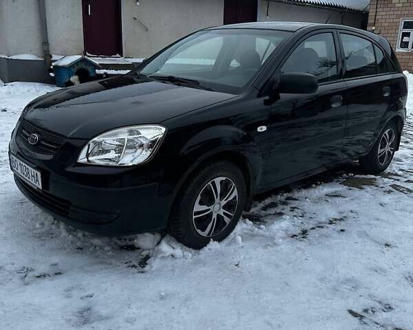 Черный Киа Рио, объемом двигателя 1.4 л и пробегом 220 тыс. км за 4500 $, фото 9 на Automoto.ua