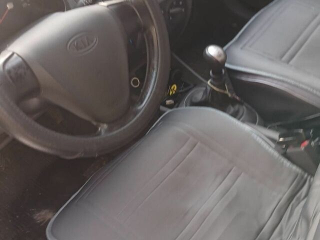 Чорний Кіа Ріо, об'ємом двигуна 0 л та пробігом 89 тис. км за 4000 $, фото 3 на Automoto.ua