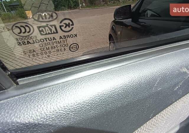 Чорний Кіа Ріо, об'ємом двигуна 1.4 л та пробігом 181 тис. км за 3850 $, фото 80 на Automoto.ua