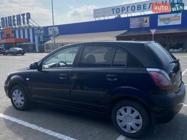 Черный Киа Рио, объемом двигателя 1.49 л и пробегом 229 тыс. км за 4900 $, фото 1 на Automoto.ua