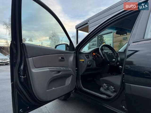 Черный Киа Рио, объемом двигателя 0 л и пробегом 228 тыс. км за 7300 $, фото 9 на Automoto.ua