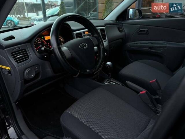 Черный Киа Рио, объемом двигателя 0 л и пробегом 228 тыс. км за 7300 $, фото 14 на Automoto.ua