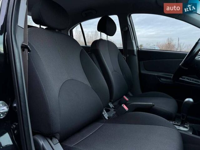 Черный Киа Рио, объемом двигателя 0 л и пробегом 228 тыс. км за 7300 $, фото 36 на Automoto.ua