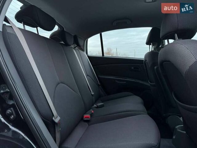 Черный Киа Рио, объемом двигателя 0 л и пробегом 228 тыс. км за 7300 $, фото 29 на Automoto.ua