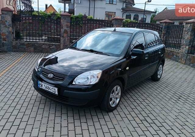 Чорний Кіа Ріо, об'ємом двигуна 1.4 л та пробігом 181 тис. км за 3850 $, фото 17 на Automoto.ua