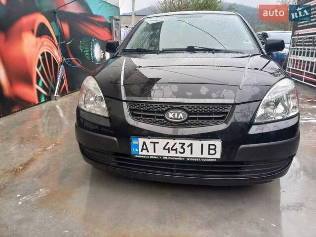 Черный Киа Рио, объемом двигателя 1.4 л и пробегом 230 тыс. км за 5234 $, фото 7 на Automoto.ua
