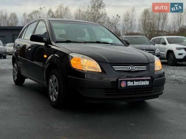 Черный Киа Рио, объемом двигателя 0 л и пробегом 228 тыс. км за 7300 $, фото 5 на Automoto.ua