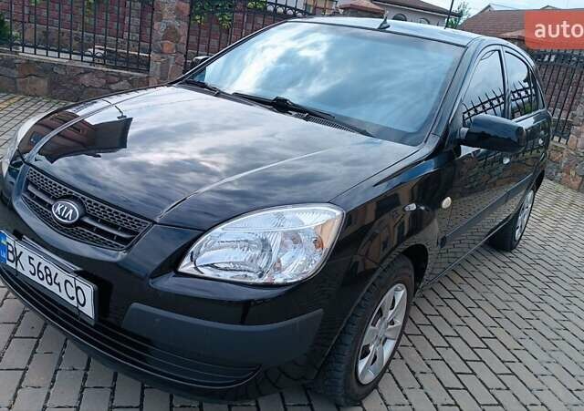 Чорний Кіа Ріо, об'ємом двигуна 1.4 л та пробігом 181 тис. км за 3850 $, фото 13 на Automoto.ua
