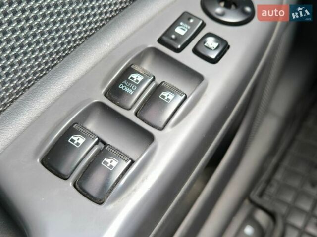 Чорний Кіа Ріо, об'ємом двигуна 1.4 л та пробігом 198 тис. км за 5200 $, фото 14 на Automoto.ua