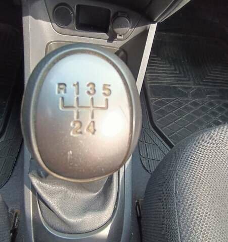 Чорний Кіа Ріо, об'ємом двигуна 1.4 л та пробігом 181 тис. км за 3850 $, фото 99 на Automoto.ua
