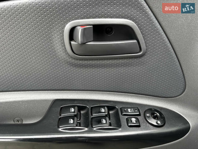 Черный Киа Рио, объемом двигателя 1.4 л и пробегом 172 тыс. км за 5700 $, фото 19 на Automoto.ua