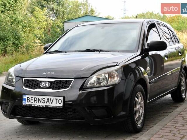 Чорний Кіа Ріо, об'ємом двигуна 1.4 л та пробігом 194 тис. км за 4700 $, фото 35 на Automoto.ua