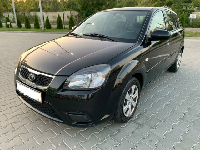 Черный Киа Рио, объемом двигателя 1.4 л и пробегом 200 тыс. км за 6300 $, фото 12 на Automoto.ua