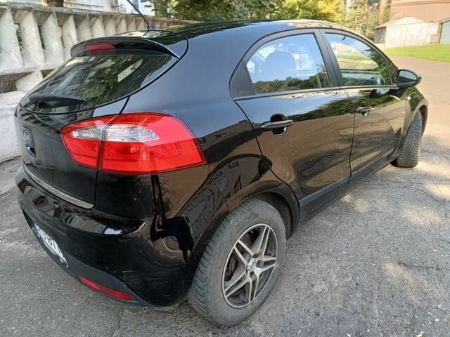 Чорний Кіа Ріо, об'ємом двигуна 1.1 л та пробігом 182 тис. км за 5500 $, фото 5 на Automoto.ua