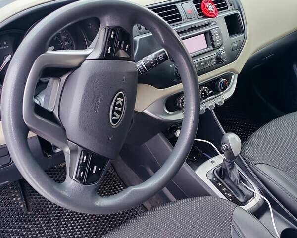 Черный Киа Рио, объемом двигателя 1.6 л и пробегом 149 тыс. км за 7200 $, фото 8 на Automoto.ua