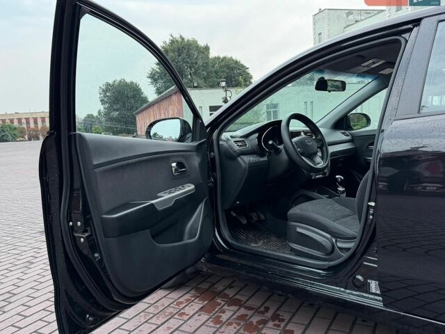 Черный Киа Рио, объемом двигателя 1.6 л и пробегом 94 тыс. км за 7300 $, фото 11 на Automoto.ua
