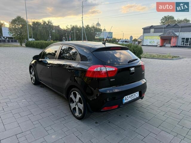 Чорний Кіа Ріо, об'ємом двигуна 1.59 л та пробігом 128 тис. км за 5500 $, фото 5 на Automoto.ua