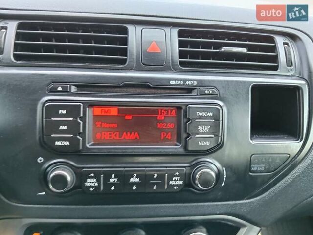 Черный Киа Рио, объемом двигателя 1.25 л и пробегом 252 тыс. км за 5999 $, фото 4 на Automoto.ua