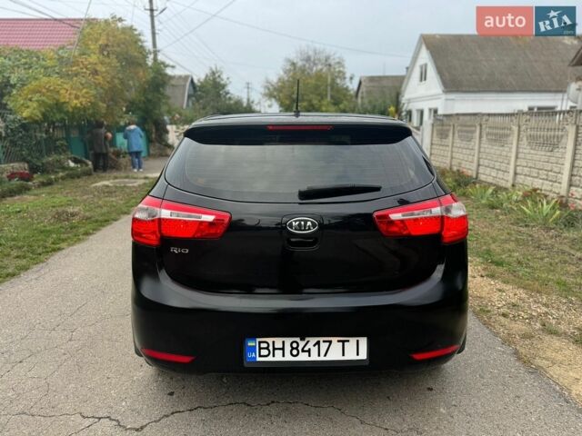 Чорний Кіа Ріо, об'ємом двигуна 1.59 л та пробігом 165 тис. км за 6400 $, фото 4 на Automoto.ua