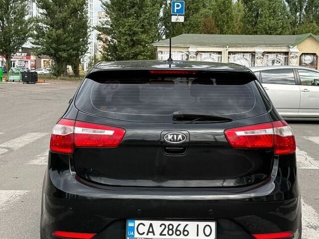 Черный Киа Рио, объемом двигателя 1.59 л и пробегом 127 тыс. км за 7600 $, фото 3 на Automoto.ua