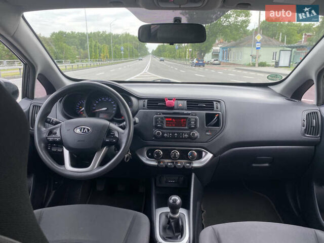Чорний Кіа Ріо, об'ємом двигуна 1.2 л та пробігом 200 тис. км за 5700 $, фото 2 на Automoto.ua