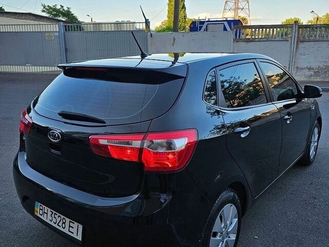 Чорний Кіа Ріо, об'ємом двигуна 1.59 л та пробігом 113 тис. км за 8400 $, фото 6 на Automoto.ua