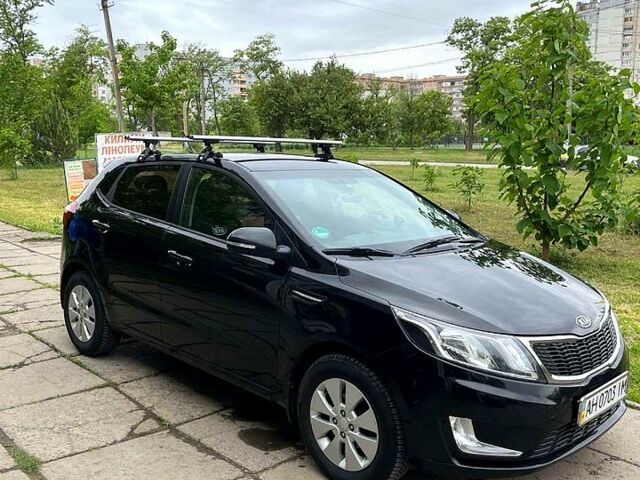 Черный Киа Рио, объемом двигателя 1.6 л и пробегом 160 тыс. км за 8200 $, фото 2 на Automoto.ua