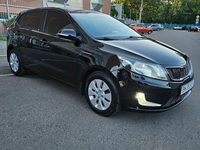 Чорний Кіа Ріо, об'ємом двигуна 1.59 л та пробігом 113 тис. км за 8400 $, фото 2 на Automoto.ua