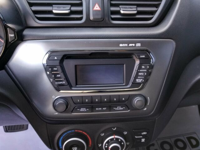 Чорний Кіа Ріо, об'ємом двигуна 1.6 л та пробігом 33 тис. км за 10700 $, фото 16 на Automoto.ua