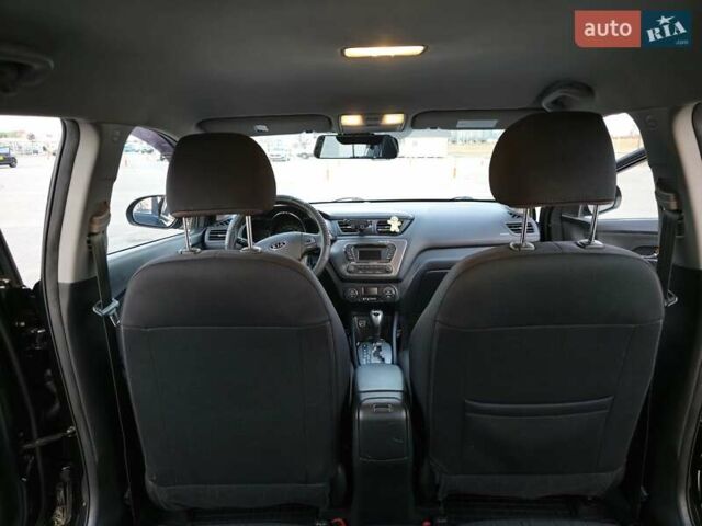 Черный Киа Рио, объемом двигателя 1.59 л и пробегом 137 тыс. км за 7750 $, фото 4 на Automoto.ua