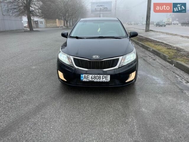 Черный Киа Рио, объемом двигателя 1.6 л и пробегом 155 тыс. км за 6600 $, фото 3 на Automoto.ua