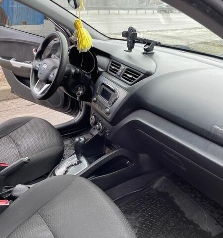 Черный Киа Рио, объемом двигателя 1.6 л и пробегом 155 тыс. км за 6600 $, фото 9 на Automoto.ua