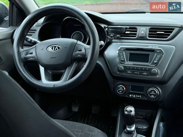 Черный Киа Рио, объемом двигателя 1.6 л и пробегом 94 тыс. км за 7300 $, фото 27 на Automoto.ua