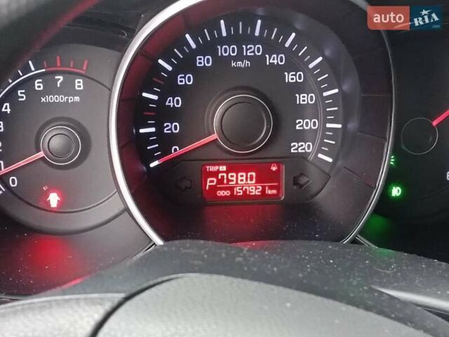 Чорний Кіа Ріо, об'ємом двигуна 1.6 л та пробігом 157 тис. км за 8300 $, фото 10 на Automoto.ua
