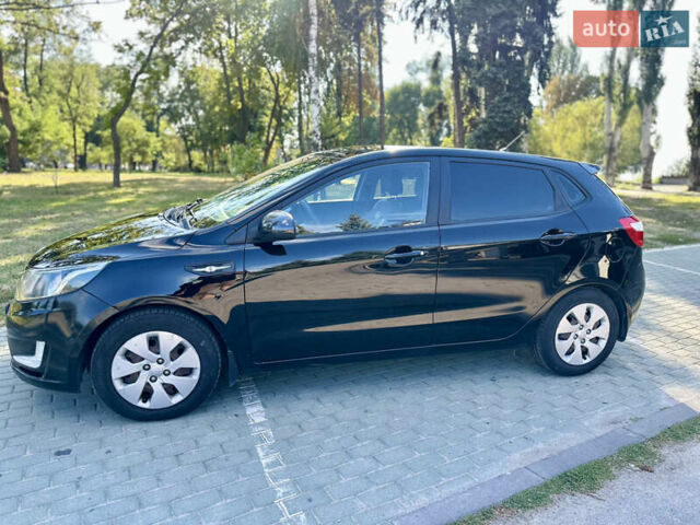 Чорний Кіа Ріо, об'ємом двигуна 1.59 л та пробігом 156 тис. км за 6700 $, фото 8 на Automoto.ua