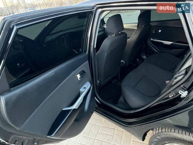 Черный Киа Рио, объемом двигателя 1.6 л и пробегом 155 тыс. км за 7300 $, фото 23 на Automoto.ua