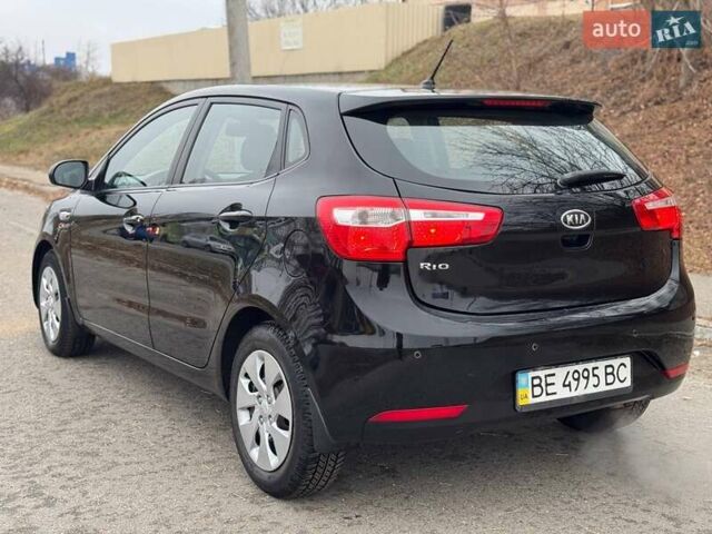 Черный Киа Рио, объемом двигателя 1.59 л и пробегом 103 тыс. км за 8200 $, фото 3 на Automoto.ua