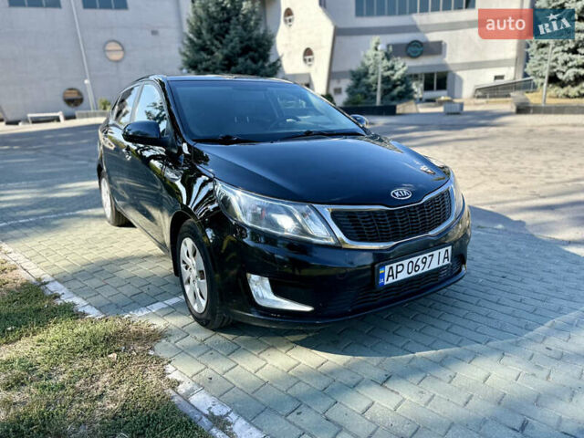Чорний Кіа Ріо, об'ємом двигуна 1.59 л та пробігом 156 тис. км за 6700 $, фото 1 на Automoto.ua