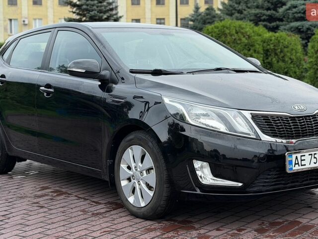 Черный Киа Рио, объемом двигателя 1.6 л и пробегом 94 тыс. км за 7300 $, фото 3 на Automoto.ua