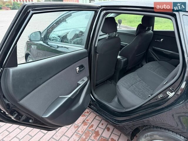 Черный Киа Рио, объемом двигателя 1.6 л и пробегом 94 тыс. км за 7300 $, фото 14 на Automoto.ua
