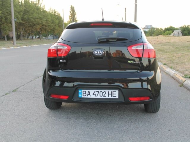 Черный Киа Рио, объемом двигателя 1.1 л и пробегом 235 тыс. км за 6203 $, фото 2 на Automoto.ua