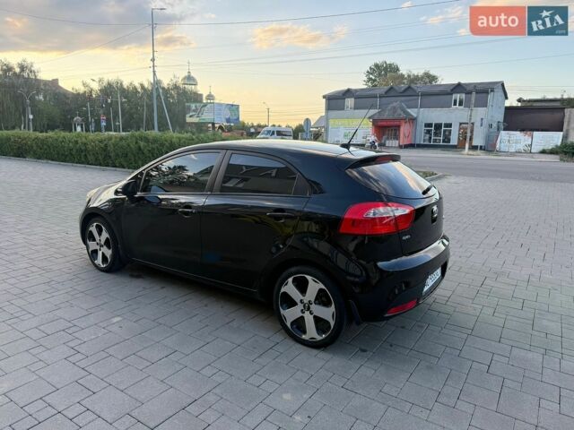 Чорний Кіа Ріо, об'ємом двигуна 1.59 л та пробігом 128 тис. км за 5500 $, фото 4 на Automoto.ua