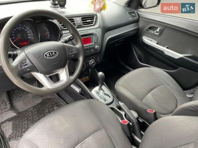 Черный Киа Рио, объемом двигателя 1.6 л и пробегом 155 тыс. км за 6600 $, фото 14 на Automoto.ua