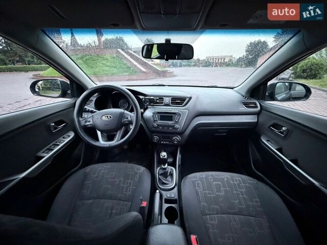 Черный Киа Рио, объемом двигателя 1.6 л и пробегом 94 тыс. км за 7300 $, фото 26 на Automoto.ua