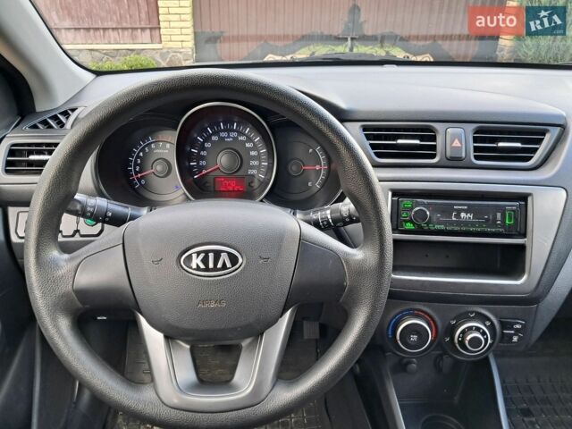 Черный Киа Рио, объемом двигателя 1.4 л и пробегом 172 тыс. км за 5700 $, фото 8 на Automoto.ua