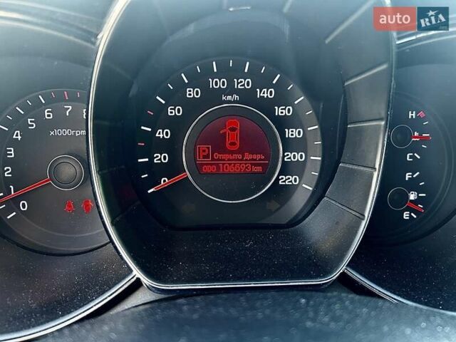 Черный Киа Рио, объемом двигателя 1.59 л и пробегом 107 тыс. км за 8300 $, фото 7 на Automoto.ua